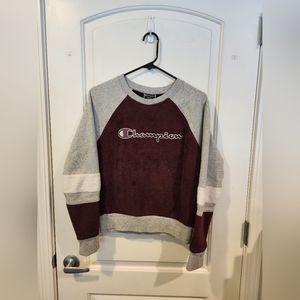 💰Champion Maroon and Grey Fleece Logo Pullover Size Small